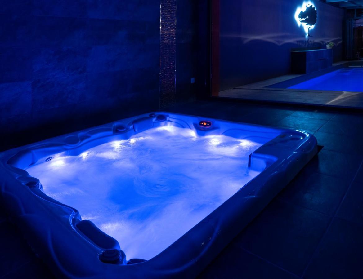 Villa Seyal - Avec Piscine - Jacuzzi - Sauna & Climatisation Le Mans Luaran gambar